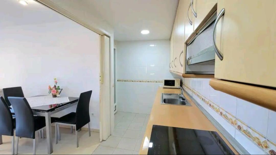 Vacanza Luxury Complex- Parking , Pool Only In The Summer , Rincon De Loix Apartment Benidorm Ngoại thất bức ảnh