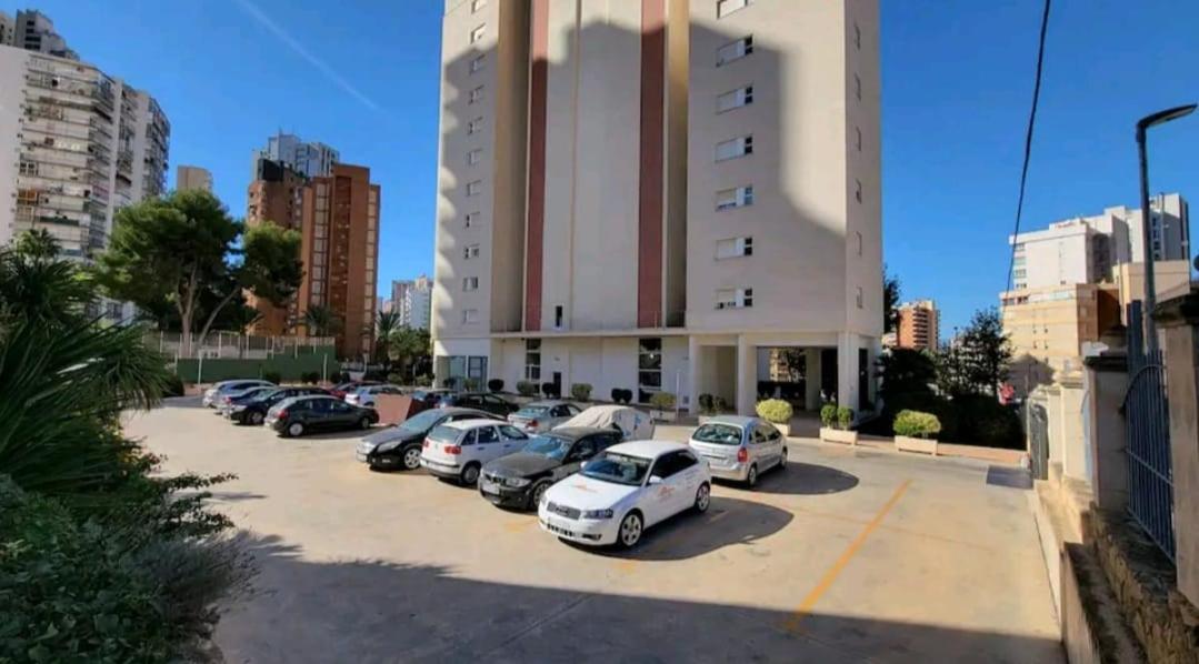 Vacanza Luxury Complex- Parking , Pool Only In The Summer , Rincon De Loix Apartment Benidorm Ngoại thất bức ảnh