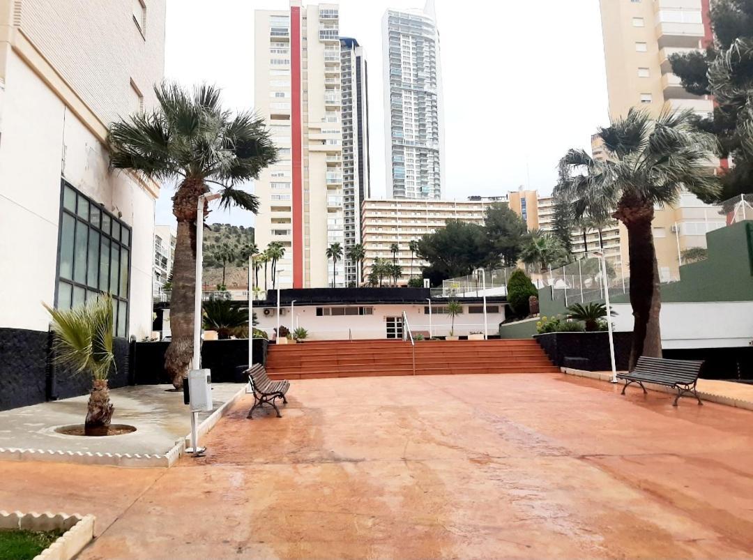 Vacanza Luxury Complex- Parking , Pool Only In The Summer , Rincon De Loix Apartment Benidorm Ngoại thất bức ảnh