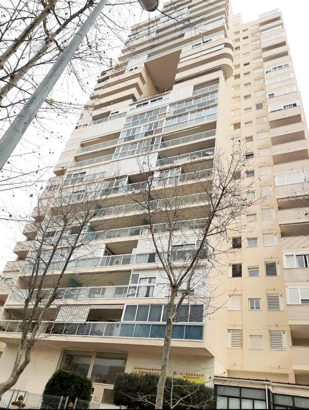 Vacanza Luxury Complex- Parking , Pool Only In The Summer , Rincon De Loix Apartment Benidorm Ngoại thất bức ảnh